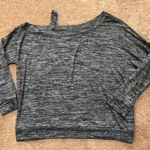 Market & Spruce Mely Single Cold Shoulder knit top